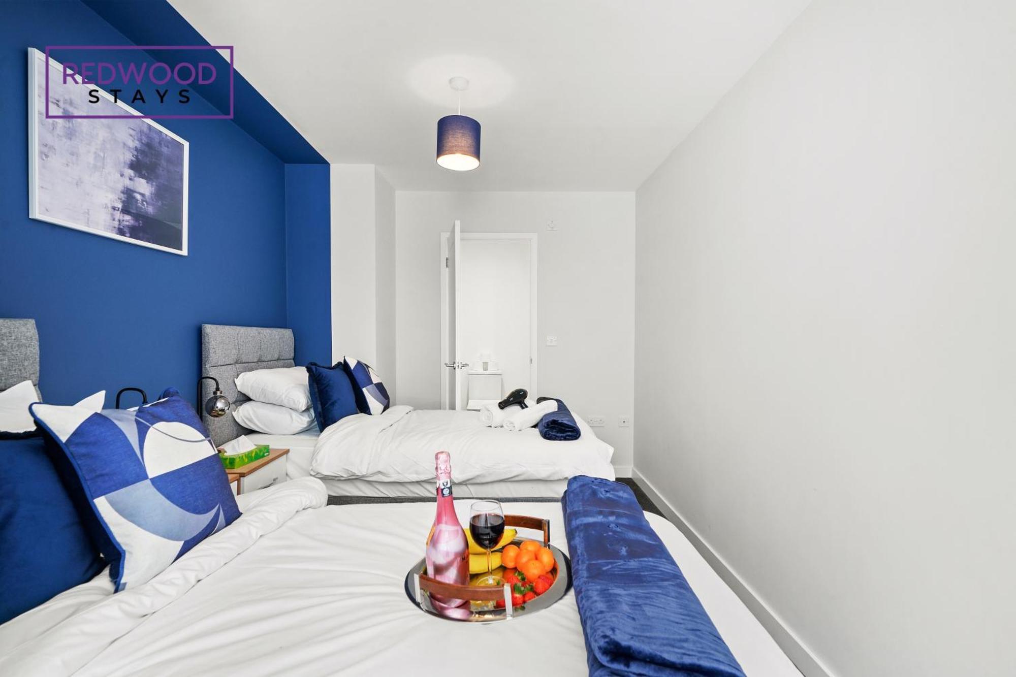 Quality 1 Bed 1 Bath Apartments For Contractors By Redwood Stays Farnborough  Dış mekan fotoğraf